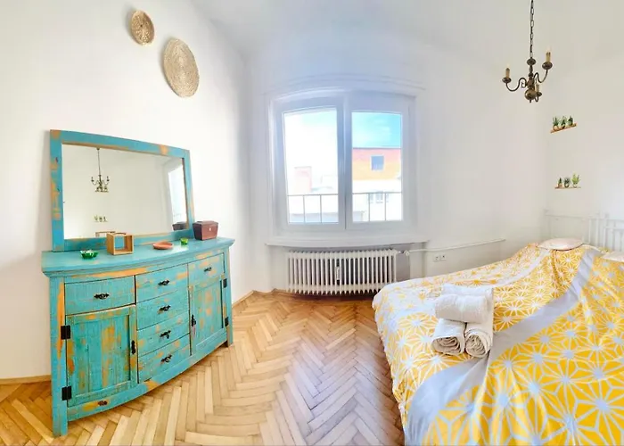 Stylish And Funky Flat In The Heart Of Debrecen