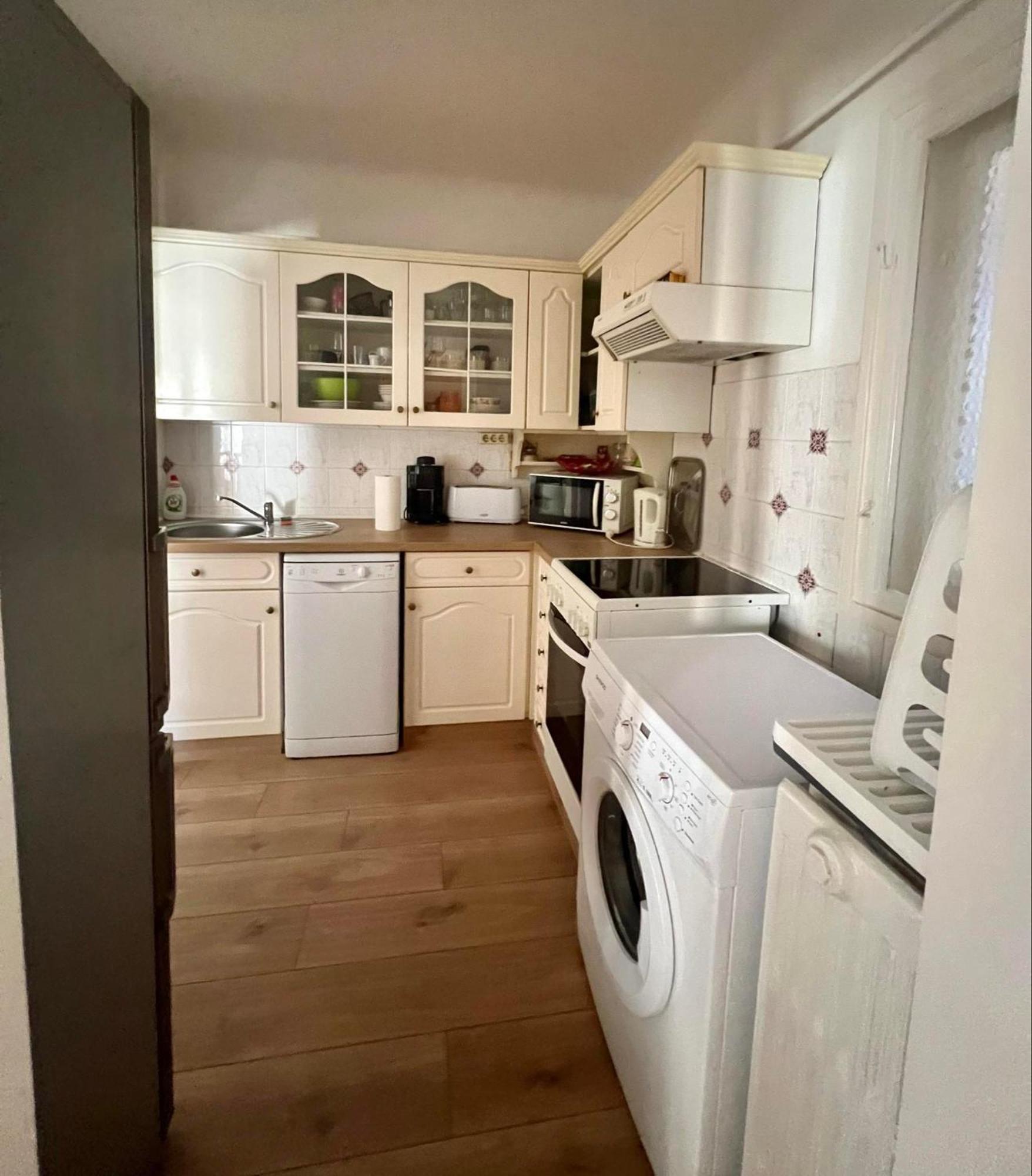 Stylish And Funky Flat In The Heart Of Appartement Debrecen